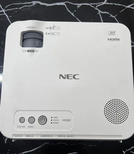 Projetor NEC VE282