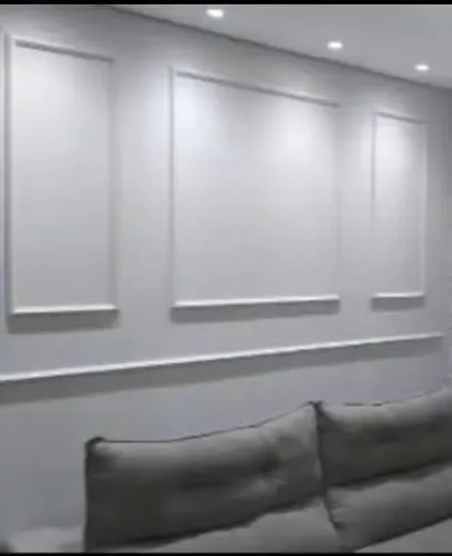 Boiserie e Molduras Esculturadas - Transforme sua parede com elegância!