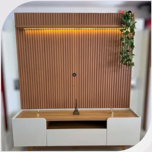 Painel para TV com design moderno e iluminação embutida
