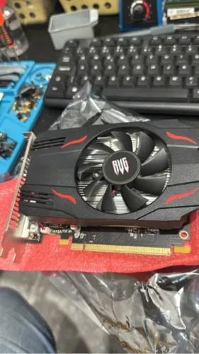 Placa de Vídeo RUG rx 550 4gb