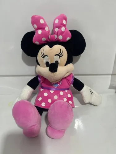 Pelúcia Minnie original toca música Disney