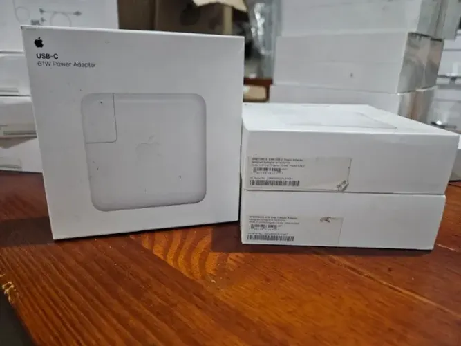 Fonte USB-C Original e Lacrado Apple 61W