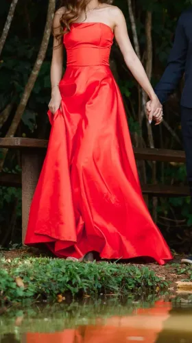 VESTIDO LONGO VERMELHO - TAMANHO PP