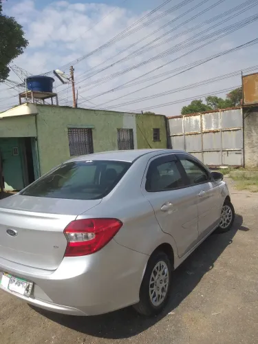 Ford KA+ Sedan 1.5 16V Flex 4P 2017
