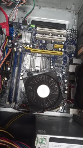 computador funcionando perfeitamente São Paulo Zone Leste metro Patriarca