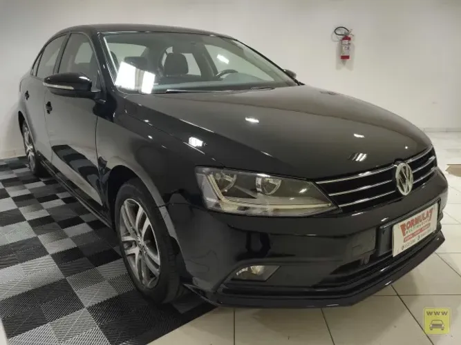 Volkswagen Jetta Comfortline 1.4 TSI 16V 4P Aut. 2018