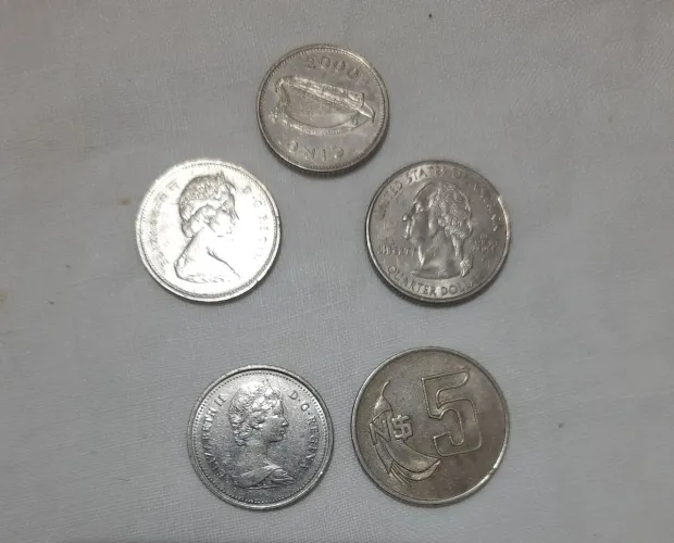 Moedas antigas estrangeira diversas
