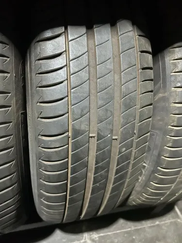 Pneu 215/55/17 Michelin  96 % Vida util