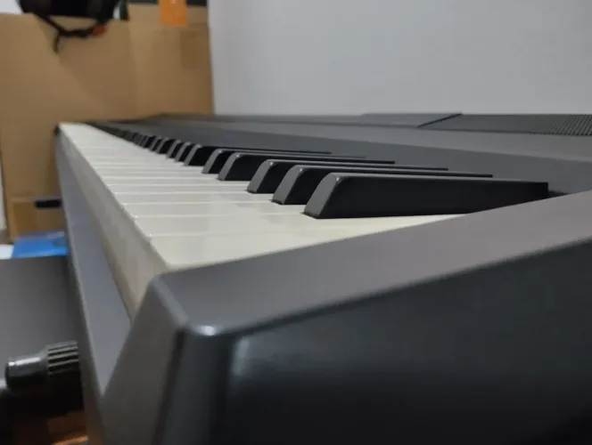 Yamaha P-105 Piano Digital - Só Esta Semana