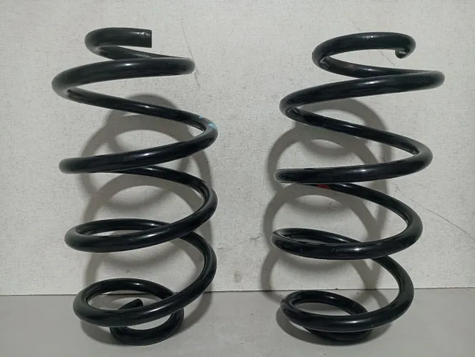 Par de Molas Traseiras Nissan Livina 2009 10 11 12 13 14 Original Mola Traseira Livina 