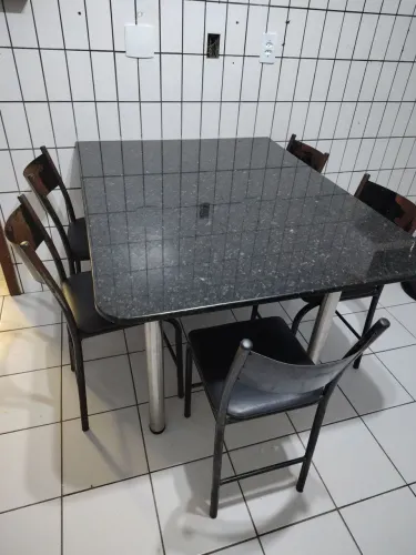 Mesa em granito