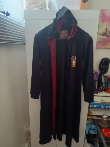 Manto Hogwarts Grifinória - Harry Potter