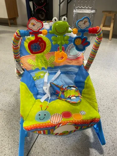 Cadeira Balanço Elétrica Bebê Cinza Com Vibração 2 Posições