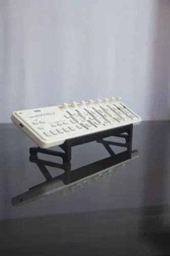 SUPORTE TIPO ESTÚDIO PARA KORG NANOKONTROL 2