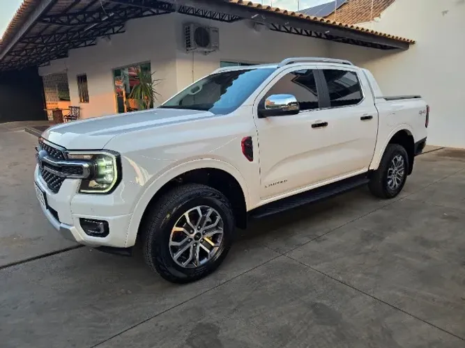 Ford Ranger Limited 3.0 V6 4X4 CD TB Die. AUT 2025