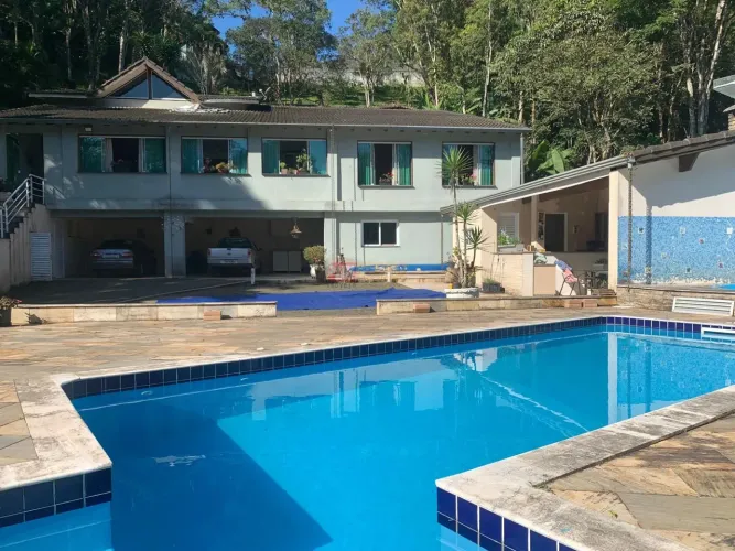 Chácara no Condomínio Jardim Club de Campo em Santo André