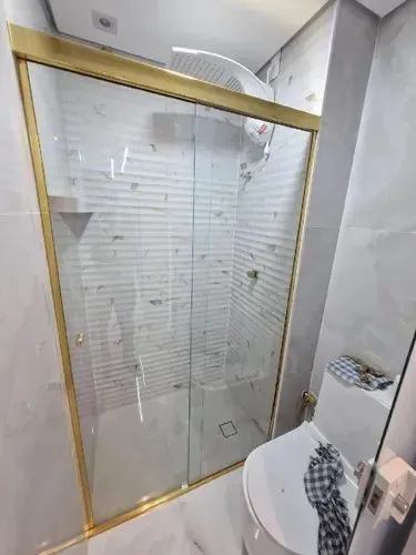 Box de vidro tamanho padrão até 1 m 850