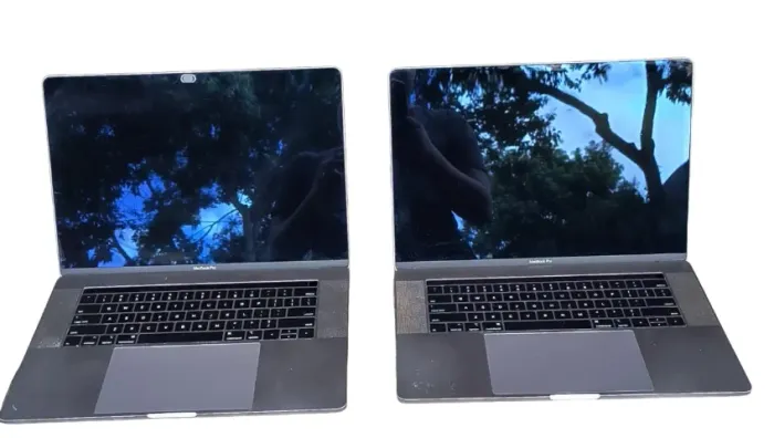 Notebook Apple Macbook Pro 15" A1990 nao liga cada