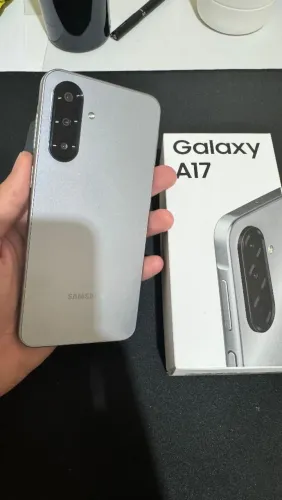 Samsung galaxy A17 5g + SmartWatch galaxy fit 3