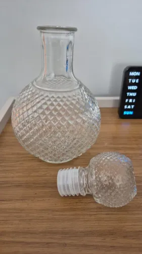 GARRAFA DE CRISTAL REDONDA, WHISKY E LICORES