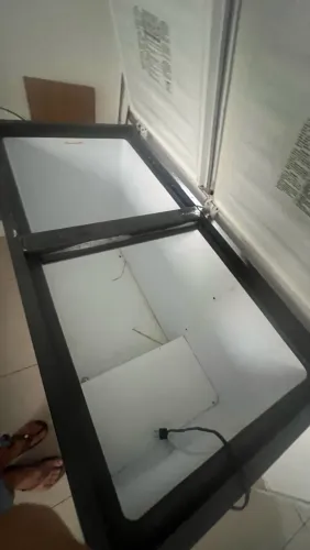 Freezer 437 litros funcionando perfeitamente