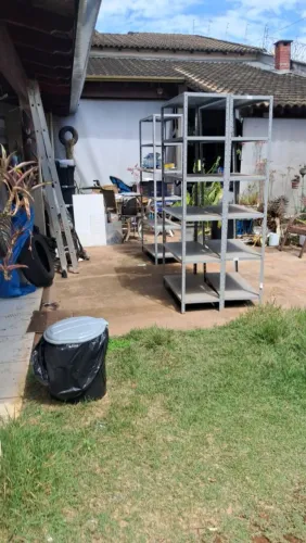 PRATELEIRAS DE FERRO 40 CM DE PROFUNDIDADE SEM FERRUGEM CONSERVADAS ENTREGO