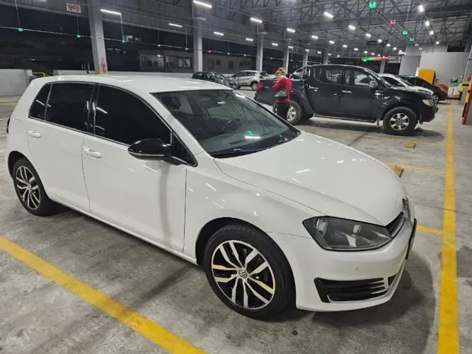 Volkswagen Golf Highline 1.4 TSI 140cv Aut. 2014