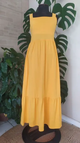 Vestido de malha amarelo