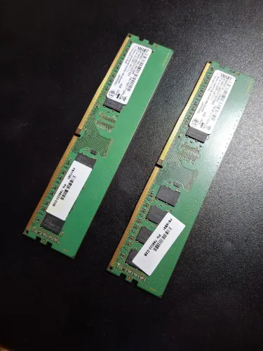 2x Memória Ram DDR4 4GB 2113MHZ