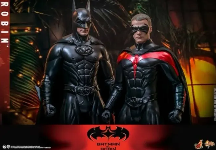 Hot toys Batman e Robin 1997 Bruce Wayne George Cloney Chris O'Donnell