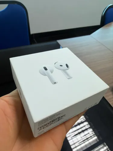 Apple AirPods 4 lacrado sem cancelamento ruído