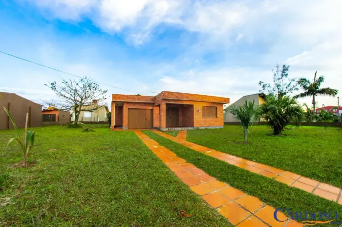Casa 3 dormitórios à venda Balneário São Pedro Arroio do Sal/RS