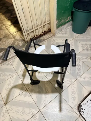 Cadeira de banho marca CDS