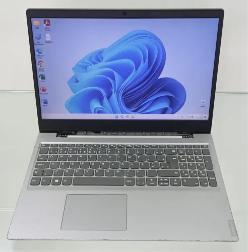 Notebook Lenovo i5, oitava geração. 1TB DE SSD.
