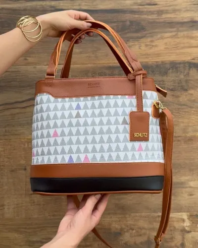 Bolsa triangle