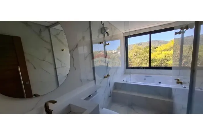 Casa Alto Padrão com 5 Suítes para Locação, 300m2 por R$ 12.500,00 -Condomínio Buona Vitta