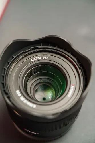 Lente AF Sony e-mount 7Artisans 25mm f/1.8