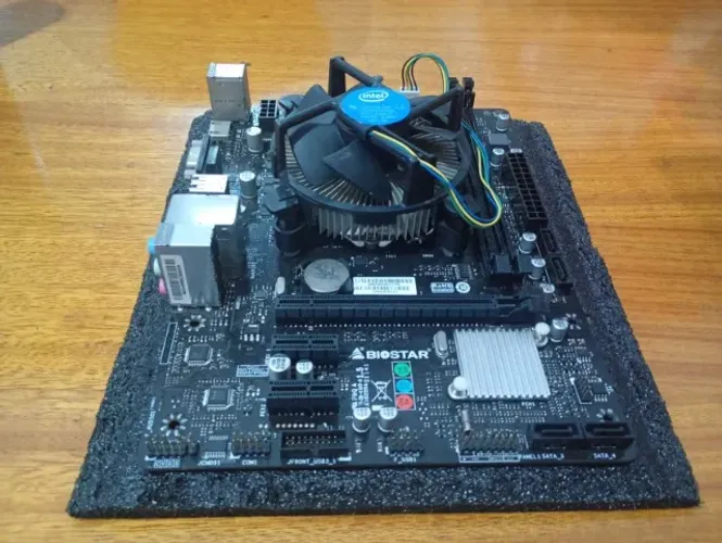 Kit Placa mãe Biostar H310, Core I3 9100F e cooler