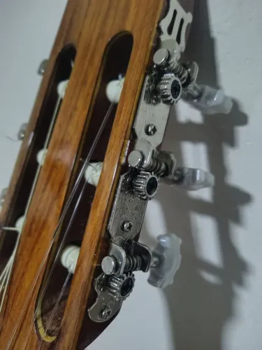 VIOLÃO DI GIORGIO