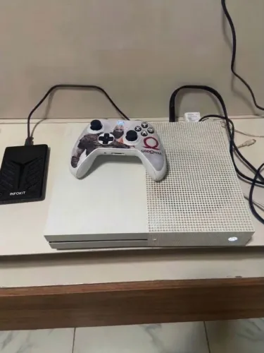 XBOX ONE S