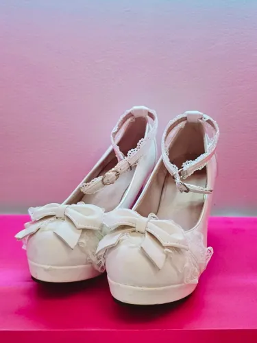 Sapato Branco Lolita EGL Tamanho BR 35/36