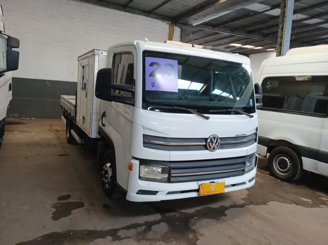 Volkswagen 6.160 Delivery 4x2 2022/2023 Vamos Seminovos Goiania