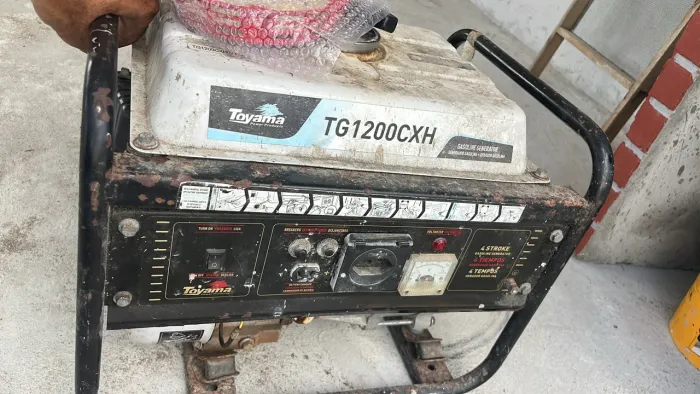 Gerador a gasolina toyama