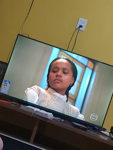 Tv 43 polegadas da marca Toshiba