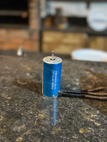 Motor brushless Automodelo 2250kv
