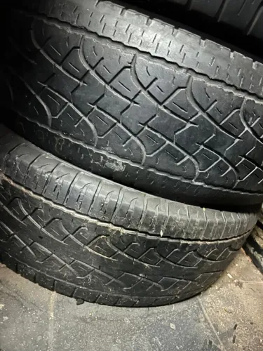 Pneus Hilux s10 l200 265/65/17 por 200$ cada montados Pirelli
