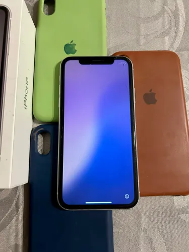 iPhone XR branco- Funcionando tudo!!