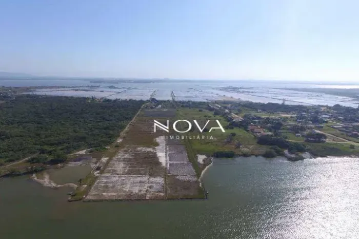 Terreno à venda, 338800 m² por R$ 20.000.000,00 - Praia Seca - Araruama/RJ
