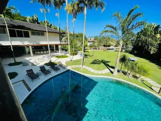 Imóvel para venda tem 1500 metros quadrados com 10 quartos em Portogalo - Angra dos Reis -