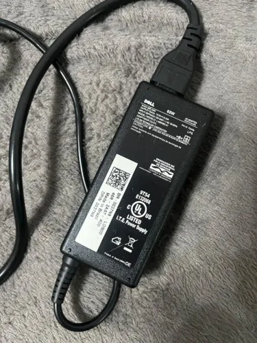 Carregador notebook dell 65w 